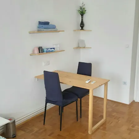Roomserv Ljubljana Exterior photo